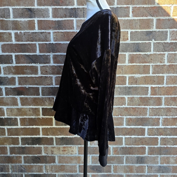 Betsey Johnson Black Velvet Women's Top - Picture 5 of 11